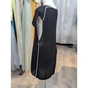 Relaxed Knit V-neck Sweater